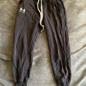 Loose Fit Under Armour Black Cotton-Blend Apparel